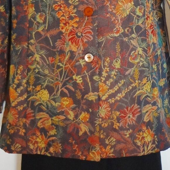 Coldwater Creek Women's Tapestry Button Down Jacket Fall Colors Jacket Size 10 - Picture 4 of 6